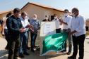 Governador entrega chaves da casa própria a 25 famílias de Prudentópolis