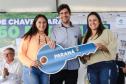 Governo ajuda 114 famílias de Paranavaí a comprar apartamentos em novo residencial