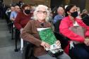 97 famílias de Cianorte recebem a matrícula de seus imóveis