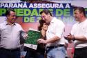 Após ação do Estado, 275 famílias de Umuarama recebem títulos de propriedade de suas casas