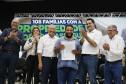 Governador entrega 108 títulos de imóveis em Carlópolis