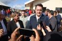 Governador entrega chaves da casa a 33 famílias de Juranda e projeta novas moradias na cidade
