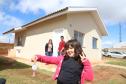 Governador entrega chaves da casa a 33 famílias de Juranda e projeta novas moradias na cidade