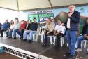 Governador entrega chaves da casa a 33 famílias de Juranda e projeta novas moradias na cidade