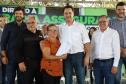 Governador entrega títulos de propriedade a 131 famílias de Ribeirão do Pinhal