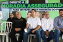 Governador entrega títulos de propriedade a 131 famílias de Ribeirão do Pinhal