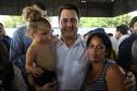 Governador entrega títulos de propriedade a 131 famílias de Ribeirão do Pinhal