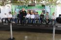 Governador entrega títulos de propriedade a 131 famílias de Ribeirão do Pinhal