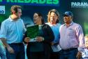 Governador entrega títulos de propriedade e libera R$ 7 milhões para Santa Tereza do Oeste