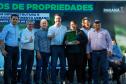 Governador entrega títulos de propriedade e libera R$ 7 milhões para Santa Tereza do Oeste