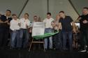 Governador entrega rede de esgoto, centro de convivência e moradias em Leópolis