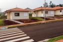 Governador entrega rede de esgoto, centro de convivência e moradias em Leópolis