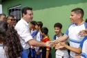 Governador entrega rede de esgoto, centro de convivência e moradias em Leópolis