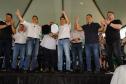 Governador entrega rede de esgoto, centro de convivência e moradias em Leópolis