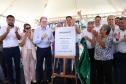 Governador entrega 44 casas e anuncia construção de condomínio do idoso em Ibiporã