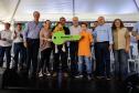  Com apoio do Estado, 200 moradores de Maringá ganham as chaves da casa própria