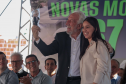 Com apoio do Estado, chaves da casa própria são entregues a famílias de Japurá