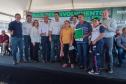  Ratinho Junior entrega escrituras a 579 famílias de Sengés, nos Campos Gerais