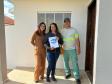 48 famílias de Japira recebem as chaves da moradia própria com apoio do Casa Fácil