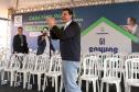 Ratinho Junior inaugura conjunto residencial com 51 casas em Guapirama