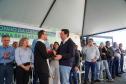 Governador entrega condomínio com 88 apartamentos em Santo Antônio da Platina