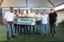 Governador entrega moradias e anuncia R$ 36,2 milhões para estradas rurais em Terra Rica