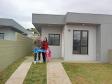 Em Ponta Grossa, condomínio com 47 casas é inaugurado com recursos estaduais