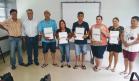 Dez famílias de Ubiratã, na região Centro-Oeste do Paraná, receberam nesta quinta-feira (3) as escrituras de suas moradias. Elas fazem parte de um grupo de mutuários da Cohapar que já quitaram o financiamento imobiliário com a empresa e agora foram beneficiadas pelo programa de Escrituração Direta da companhia.