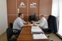 O prefeito de Leópolis, Sandrinho Ribeiro, visitou a sede da Cohapar, em Curitiba, para tratar de projetos de habitação popular previstos para o município. Ele participou de uma reunião com o diretor Administrativo-Financeiro da companhia, Paulo Campos, que o orientou sobre os procedimentos necessários para o estabelecimento de novas parcerias de trabalho.