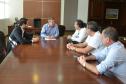 O prefeito e Boa Vista da Aparecida, Leonir dos Santos, esteve nesta quarta-feira (3) na sede da Cohapar, em Curitiba, para tratar de novos projetos habitacionais para o município, na região Oeste do Paraná. Ele foi recebido pelo presidente da empresa, Jorge Lange, que o orientou sobre as perspectivas de investimentos para o setor em nível nacional e estadual.