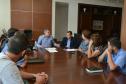 A prefeita de Colombo, Beti Pavin, esteve na sede da Cohapar nesta quarta-feira (3) para tratar do processo de regularização fundiária da Vila Zumbi dos Palmares. Em reunião com o presidente da empresa, Jorge Lange, foi determinado que os técnicos da companhia dessem prioridade ao trabalho para que a administração municipal possa oferecer serviços públicos mais próximos da população da região.