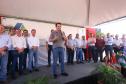 O governador Carlos Massa Ratinho Junior participa nesta sexta-feira (12) da inauguração do residencial Manoel Bono Belascuzas e entrega as chaves da casa própria para 44 famílias de Nova Londrina, no Noroeste do Estado. O empreendimento foi construído em um trabalho integrado do Governo do Estado, por meio da Cohapar, Copel e Sanepar, com o governo federal e a prefeitura.  Nova Londrina, 12/04/2019 -  Foto: Rodrigo Felix Leal/ANPr