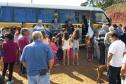 Representantes da Cohapar e da Câmara de Dirigentes Lojistas (CDL) de Porto União e União da Vitória entregaram nesta quarta-feira (17) kits com chocolates e doces para crianças residentes no Conjunto Residencial São Gabriel, em União da Vitória. As casas foram entregues em 2018 para famílias carentes que residiam em condições precárias entre a Autovia João Reolon e as margens do Rio Iguaçu.