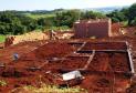 Representantes da Cohapar e da Prefeitura de Novo Itacolomi vistoriaram na última semana as obras de construção de 42 casas populares na cidade, na região do Vale do Ivaí. O empreendimento, que tem orçamento de quase R$ 2,4 milhões, faz parte de um projeto conjunto entre o Governo do Estado e a administração municipal dentro do programa Família Paranaense.