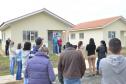 Representantes da Cohapar e da Prefeitura de Mallet entregaram nesta quinta-feira (27) as chaves de 20 casas populares a famílias da cidade, na região Centro-Sul do Paraná. A construção do conjunto habitacional recebeu investimentos que superam R$ 1,4 milhão em recursos do Fundo de Garantia do Tempo de Serviço (FGTS).