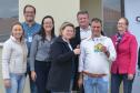 Representantes da Cohapar e da Prefeitura de Mallet entregaram nesta quinta-feira (27) as chaves de 20 casas populares a famílias da cidade, na região Centro-Sul do Paraná. A construção do conjunto habitacional recebeu investimentos que superam R$ 1,4 milhão em recursos do Fundo de Garantia do Tempo de Serviço (FGTS).