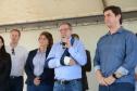 Cem famílias do distrito de Palmeirinha, em Guarapuava, receberam neste sábado (29) as chaves da casa própria. Elas foram beneficiadas por um projeto habitacional conjunto do Governo do Estado com o Governo Federal e a prefeitura, com investimentos que chegam a R$ 7,5 milhões dentro do programa Minha Casa Minha Vida. 