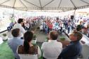 Quarenta e nove famílias de Prudentópolis, na região Centro-Sul do Paraná, receberam as chaves da casa própria nesta quinta-feira (25). As moradias foram entregues pelo governador Carlos Massa Ratinho Junior em evento com as famílias, com o prefeito Adelmo Luiz Klosowski, o presidente da Cohapar, Jorge Lange, e lideranças da região.