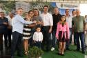 Quarenta e nove famílias de Prudentópolis, na região Centro-Sul do Paraná, receberam as chaves da casa própria nesta quinta-feira (25). As moradias foram entregues pelo governador Carlos Massa Ratinho Junior em evento com as famílias, com o prefeito Adelmo Luiz Klosowski, o presidente da Cohapar, Jorge Lange, e lideranças da região.