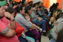 Cerca de 200 pessoas participaram de uma reunião organizada nesta sexta-feira (2) pela Cohapar em Jardim Alegre para a apresentação do programa de Escrituração Direta da companhia. O grupo de possíveis beneficiários é formado por mutuários, compradores e ocupantes de imóveis da Cohapar que estão com o financiamento quitado e desejam registrar a propriedade de suas moradias.