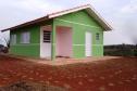 O presidente da Cohapar, Jorge Lange, e o presidente da Companhia Municipal de Habitação de Cascavel (Cohavel), Nei Haveroth, vistoriaram nesta segunda-feira (9), as obras de construção de 57 novas casas populares no Assentamento Valmir Motta de Oliveira, na zona rural de Cascavel. O projeto envolve investimentos de R$ 1,6 milhão e deverá ser concluído até a metade de novembro.