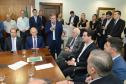 O governador Carlos Massa Ratinho Junior confirmou nesta quarta-feira (9) mais 1.494 novas casas populares para moradores de 33 municípios paranaenses. São imóveis financiados, casas repassadas gratuitamente a famílias de baixa renda e condomínios para pessoas idosas. O investimento é de R$ 118 milhões, com recursos do Tesouro Estadual, por meio do programa Habita Paraná, e de financiamento do Banco Interamericano de Desenvolvimento (BID).