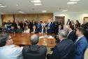 O governador Carlos Massa Ratinho Junior confirmou nesta quarta-feira (9) mais 1.494 novas casas populares para moradores de 33 municípios paranaenses. São imóveis financiados, casas repassadas gratuitamente a famílias de baixa renda e condomínios para pessoas idosas. O investimento é de R$ 118 milhões, com recursos do Tesouro Estadual, por meio do programa Habita Paraná, e de financiamento do Banco Interamericano de Desenvolvimento (BID).