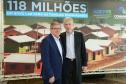 O governador Carlos Massa Ratinho Junior confirmou nesta quarta-feira (9) mais 1.494 novas casas populares para moradores de 33 municípios paranaenses. São imóveis financiados, casas repassadas gratuitamente a famílias de baixa renda e condomínios para pessoas idosas. O investimento é de R$ 118 milhões, com recursos do Tesouro Estadual, por meio do programa Habita Paraná, e de financiamento do Banco Interamericano de Desenvolvimento (BID).