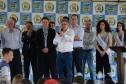 Quarenta e oito famílias de Rio Azul receberam nesta quinta-feira (17) as chaves de suas novas moradias. Elas são as novas moradoras do Residencial Rio Azul VII, empreendimento construído em uma parceria do Governo do Paraná, Governo Federal e prefeitura na cidade, na região Centro-Sul do estado.