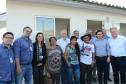 Setenta e cinco famílias de Palmas, na região Sudoeste do Paraná, receberam nesta quinta-feira (24) as chaves da casa própria. A partir de agora, elas são as moradoras do Residencial Bom Pastor II, empreendimento que recebeu R$ 5,3 milhões de investimentos do Governo do Estado, Governo Federal e prefeitura.