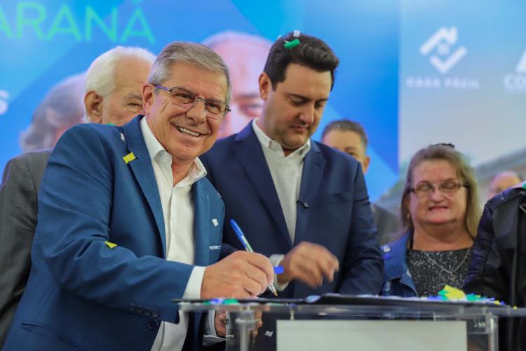 Estado assina contratos do Vida Nova para construir 2,5 mil casas para famílias de áreas de risco