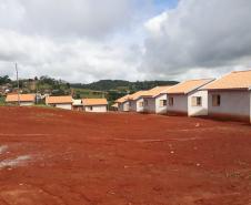 Obras de moradias para famílias carentes avançam na região Noroeste
