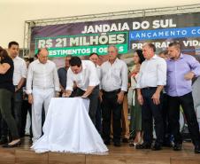 Governo lança programa para reduzir favelas no Paraná