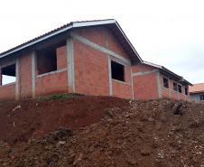 Casas em obra Cohapar Rebouças